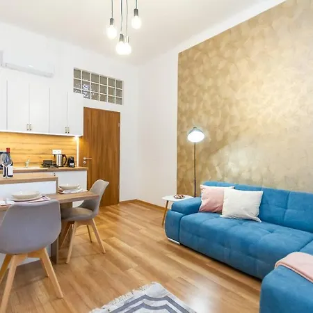 Luxe Haven On Lonyay By Nw Appartamento