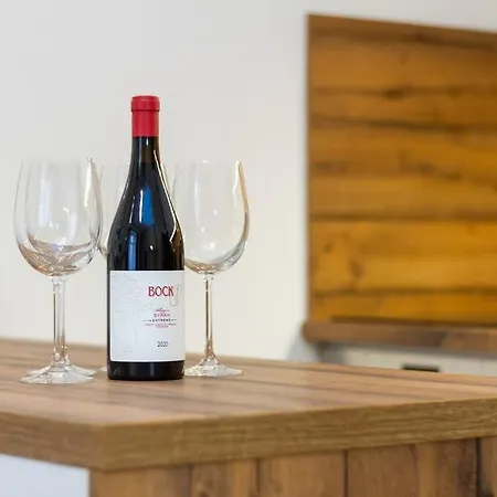 Luxe Haven On Lonyay By Newave *