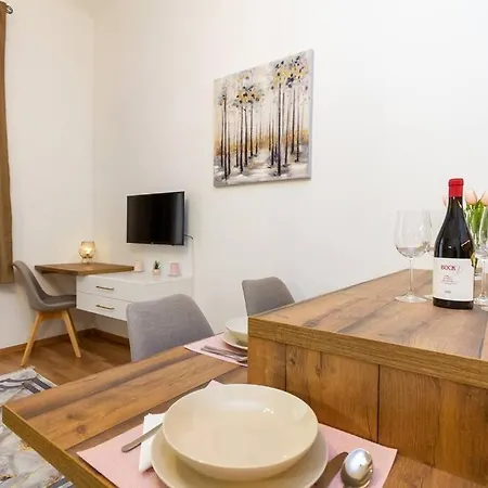 Luxe Haven On Lonyay By Newave